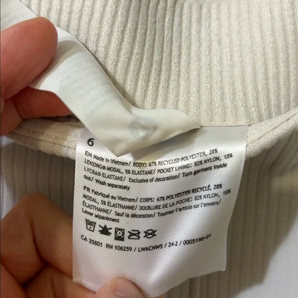 NEW lululemon athletica ribbed softstream zip-leg HR crop 25” Pull-On Pants - Picture 5 of 11